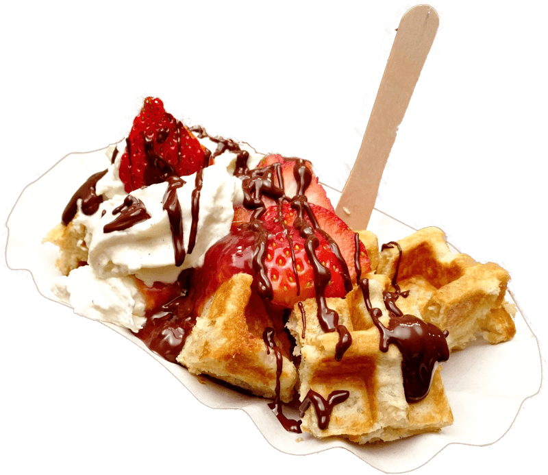 Original belgische Waffeln als Waffel Konfekt mit frischen Erdbeeren, Sahne und echter belgischer Pralinenschokolade