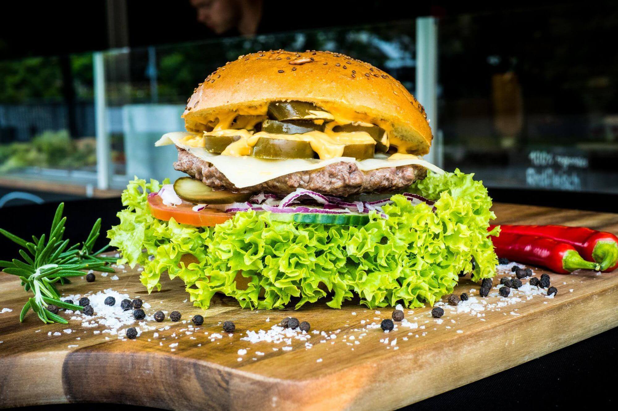 Lieblingsburger Burger Hamburger Streetfood Foodtruck Catering B2B Catering Lieblingsburger Burger Fritten Streetfood Foodtruck Catering